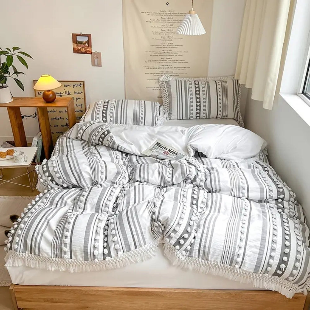 Soft Stripe and Tassel Duvet Set