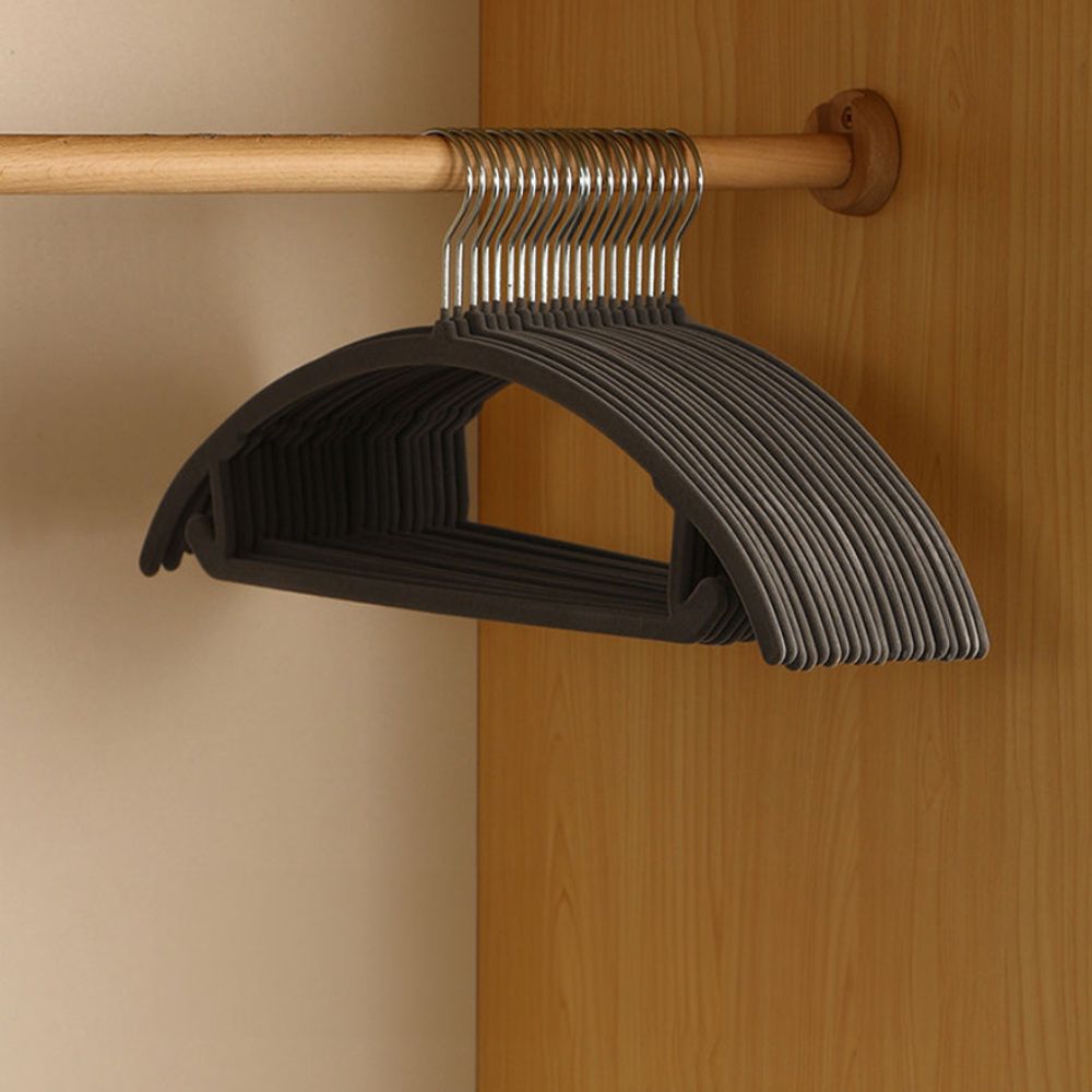 Non-Slip Curve Hangers