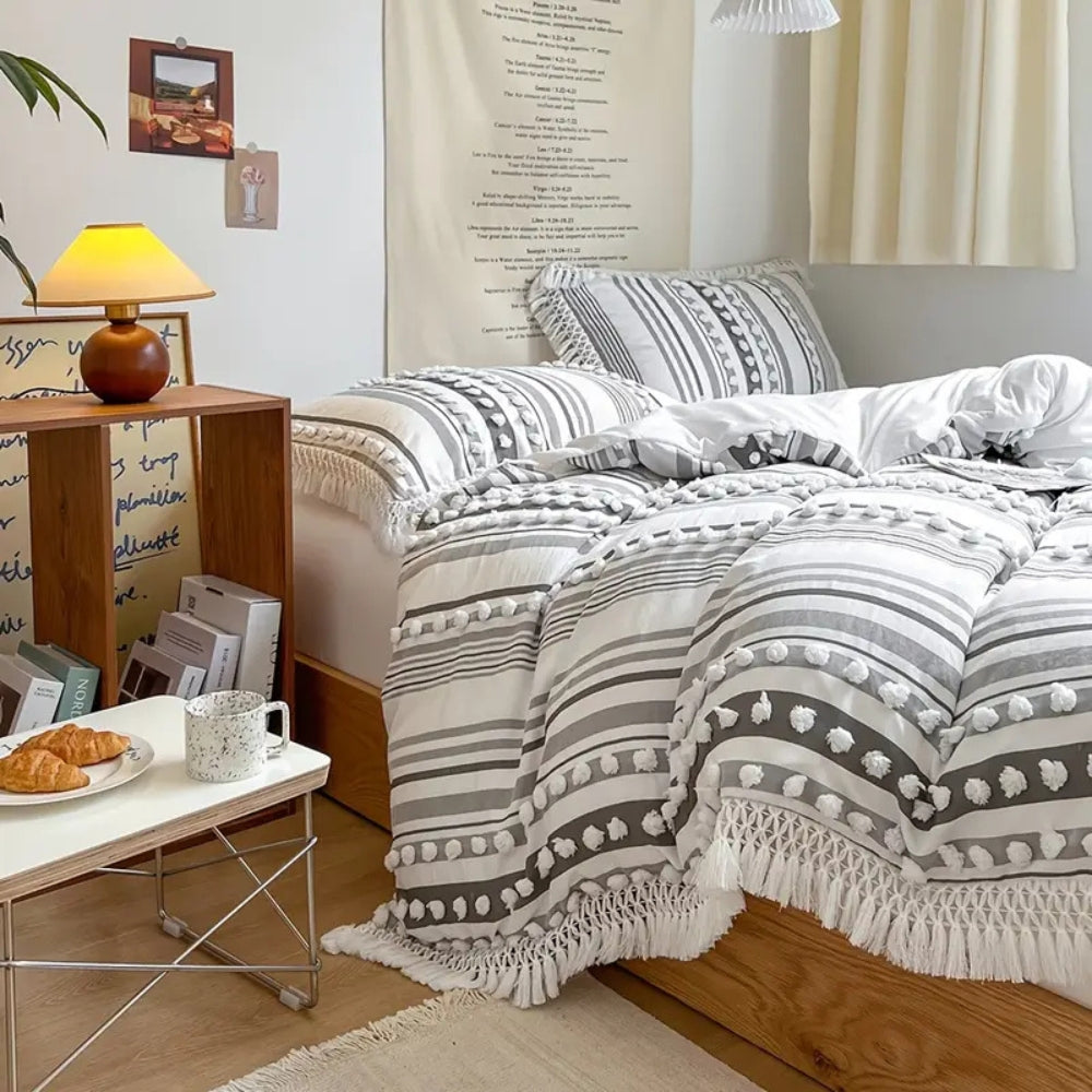 Soft Stripe and Tassel Duvet Set