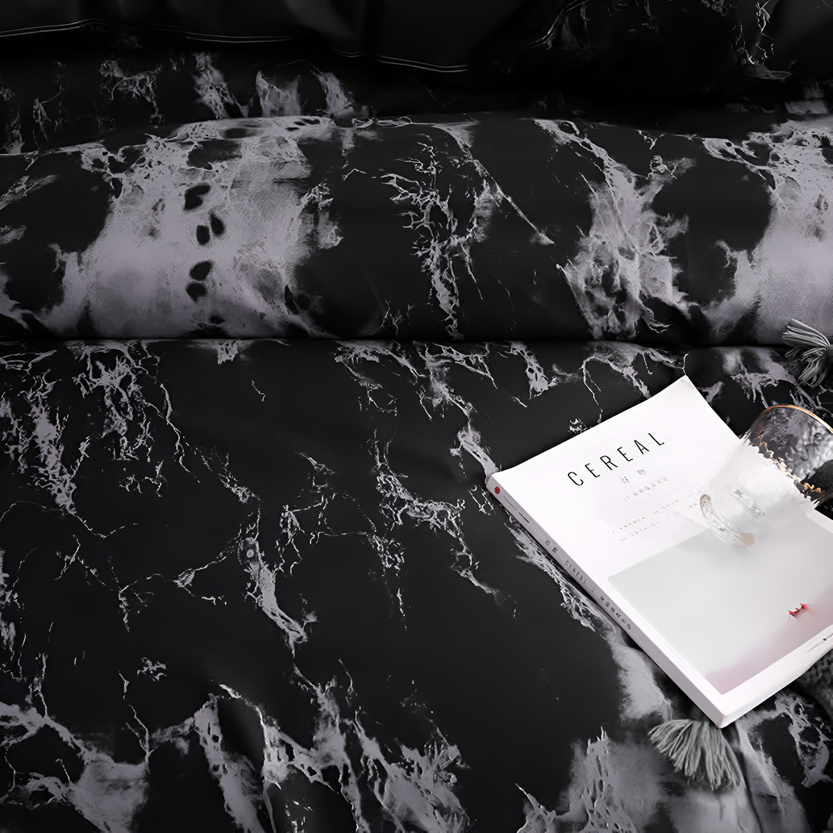 Luxe Black Marble