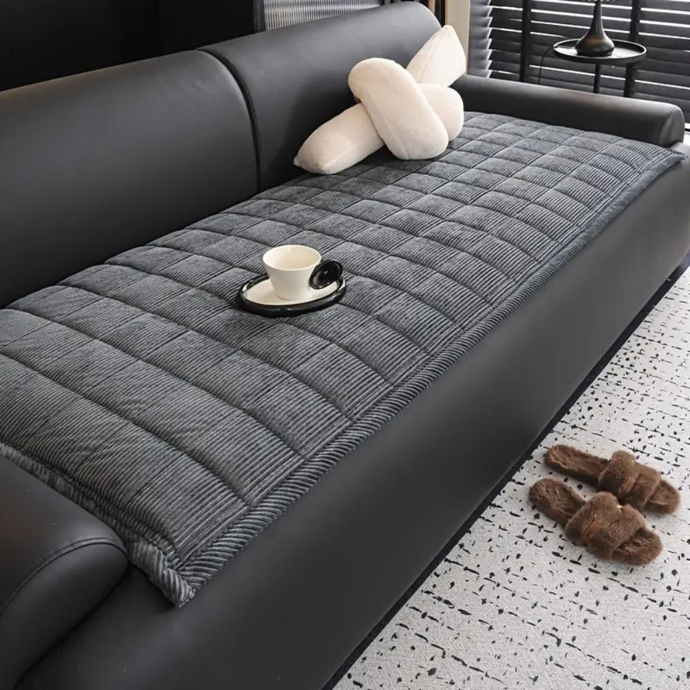 Metro Line Quilted Couch Cover Mat