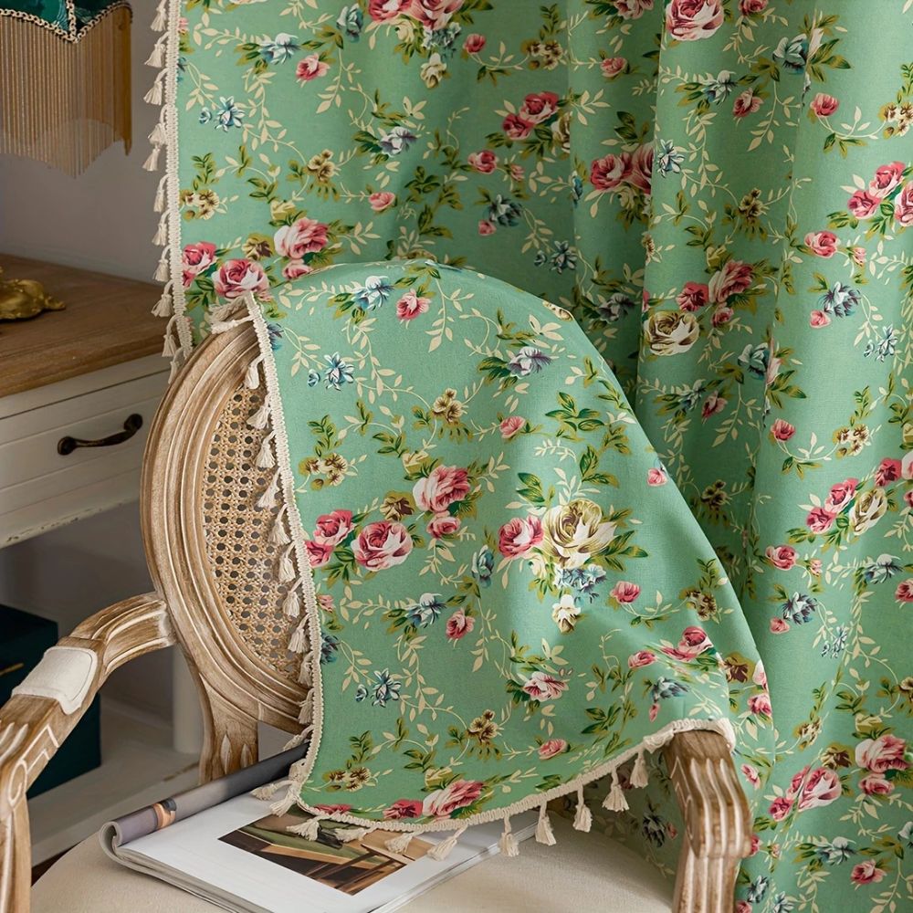 Pastoral Green Rose Tassel Curtain