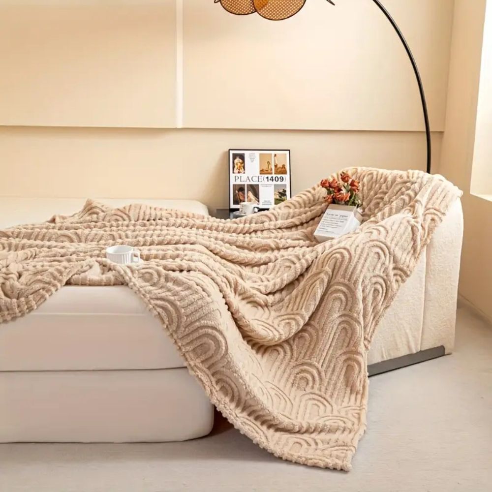 Velura Arch Plush Blanket